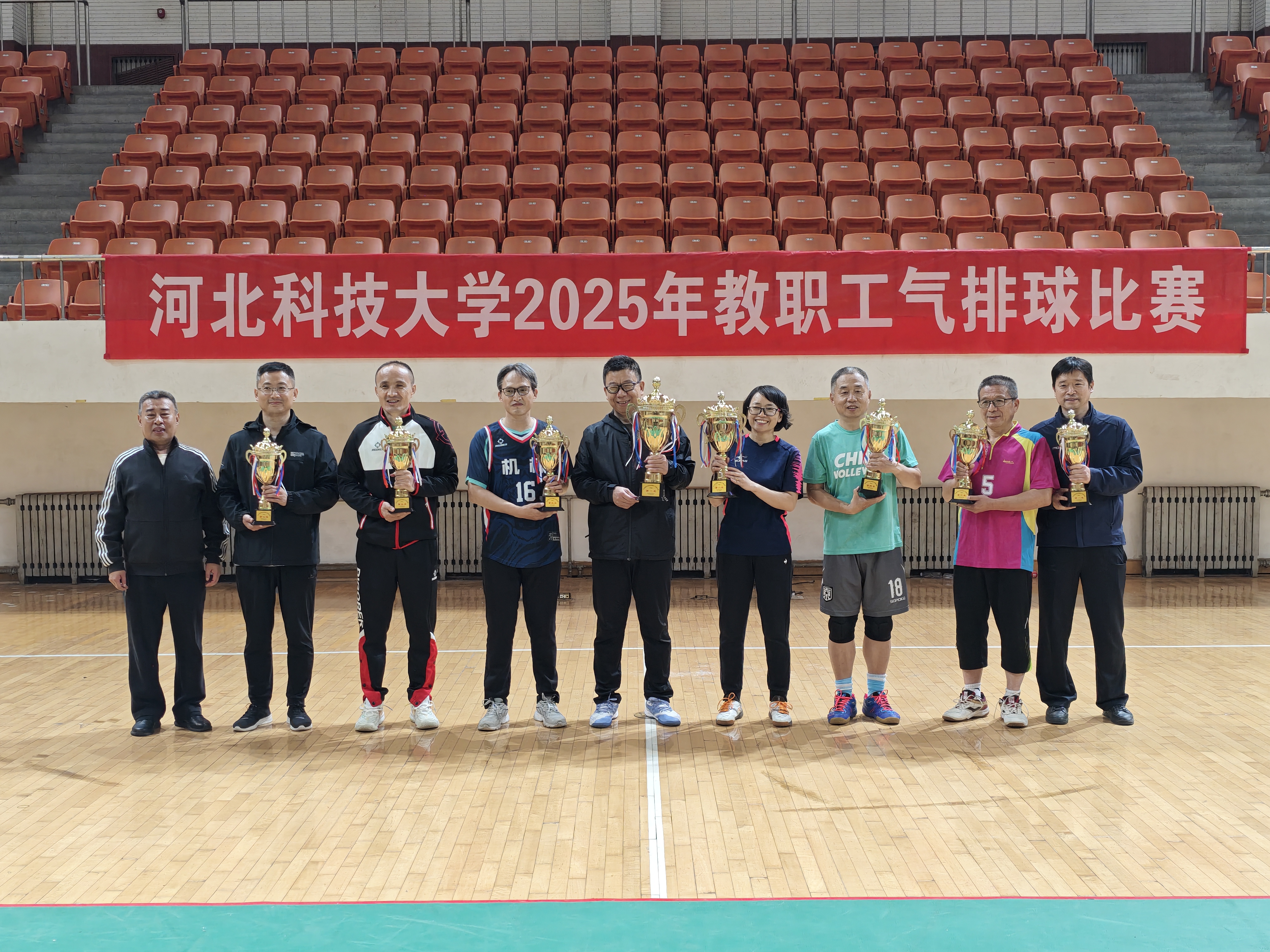 气排球2.jpg